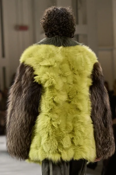 Look 136